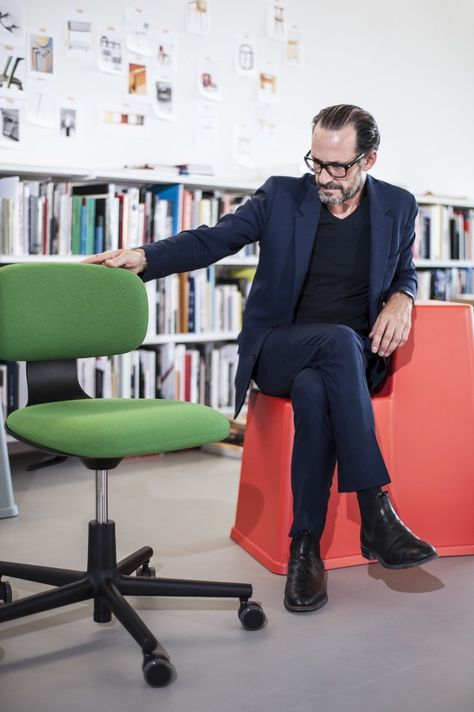 Konstantin Grcic on Designing Furniture for Non-Territorial Office Environments - Core77 Simple Chair Design, Restoration Hardware Dining, Small Grey Bedroom, Small Swivel Chair, Rocking Chair Cushions, Become A Fashion Designer, Industrial Design Furniture, Woven Furniture, Property Design