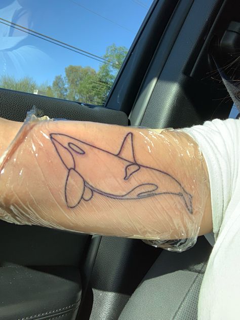 Orca Tattoo Back, Cute Orca Tattoo, Orca Arm Tattoo, Tiny Orca Tattoo, Orca Whales Tattoo, Orca Outline Tattoo, Orca Tatoos, Geometric Orca Tattoo, Small Orca Tattoo