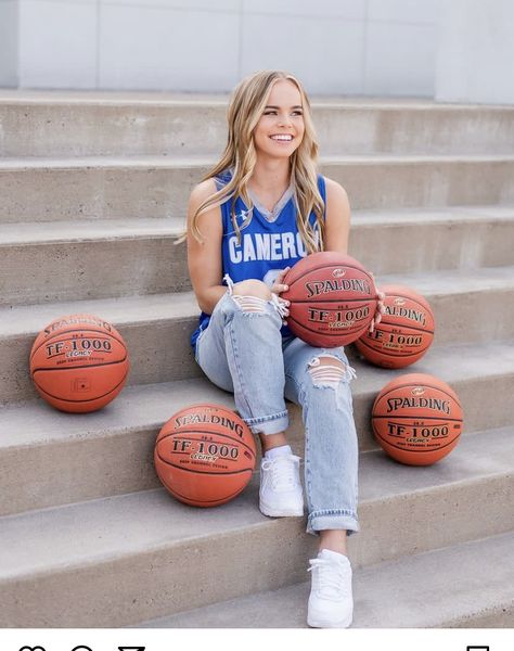 Basketball Media Day, Basketball Poses, Basketball Pictures Poses, School Graduation Pictures, Ball Pictures, High School Graduation Pictures, Basketball Senior Pictures, Basketball Pics, Sports Photoshoot