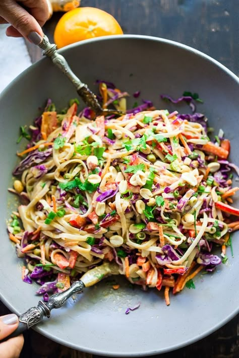 Thai Noodle Salad with Peanut Sauce- loaded up with healthy veggies and the BEST peanut sauce eeeeeeeeeever! Vegan & Gluten-Free | www.feastingathome.com Noodle Salad With Peanut Sauce, Best Peanut Sauce, Salad With Peanut Sauce, Thai Pasta, Thai Noodle Salad, Wallpaper Food, Make Ahead Salads, Thai Peanut Sauce, Resep Salad