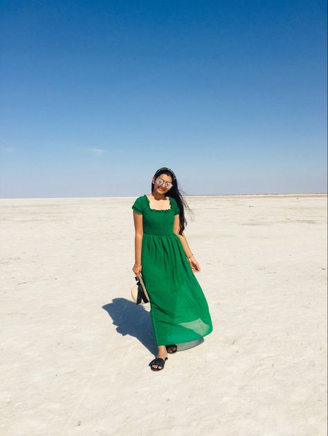 Rann of kutch White Rann Of Kutch Photography, Rann Of Kutch Photography, Kutch Photography, Poses Simple, Rann Of Kutch, White Desert, Long Frocks, Outfits Ideas, Photography