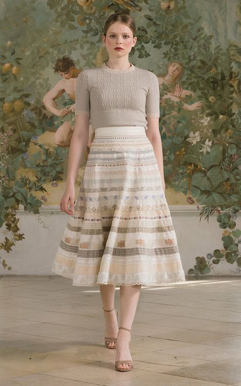 Lena Hoschek | Enchanté Striped Pointelle Knit Cropped Top and Opulence Ribbon Skirt | Antoinette's Garden Collection Spring Business Casual, Ribbon Skirt, Silk Halter Dress, Lena Hoschek, Ribbon Skirts, Rock Outfit, Pointelle Knit, Mode Inspo, Casual Style Outfits