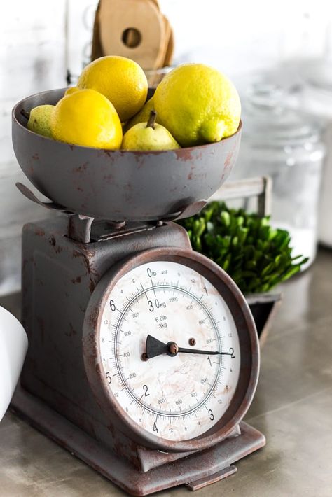 Old Scale, Fixer Upper Diy, Diy Farmhouse Kitchen, Diy Farmhouse Kitchen Decor, Farmhouse Kitchen Decor Ideas, Vintage Scales, Antique Stuff, Faux Rust, Barn Kitchen