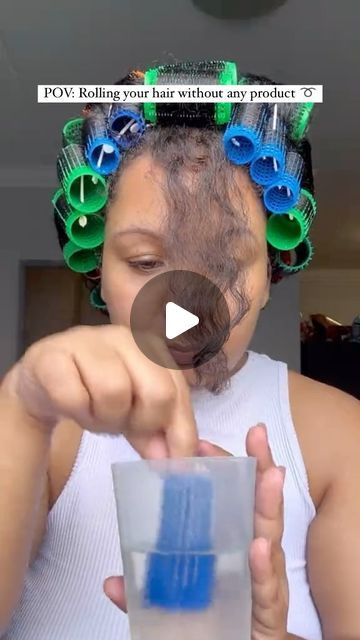 VoiceOfHair ®️ on Instagram: "The bounciest curls ever 🔥⁣🙌🏾⁣ ⁣⁣ Gorgeous roller set by @afrolecia 😍 She dipped her hard, plastic rollers in water and then rolled her hair➰ She tried this technique without using any setting lotion or foam and the curls came out perfect 👏🏾 This is such a great style to limit heat on your natural hair this summer ❤️⁣⁣ ⁣⁣ Would you rock it? ✨⁣#voiceofhair ⁣⁣ ⁣⁣ #rollerset  #permrods  #rollerset #heatlesscurls #flexirods #naturalhairstyles #naturalhairideas #hairhacks #summerhairstyles #flexirodset #hairtutorial" Rod Natural Hair Styles, Roller Set Placement, Rollers In Curly Hair, Wet Set Rollers, Rollers In Hair Black Women, Roller Set On Natural Hair Black Women, Rod Curls On Natural Hair Short, Rodset Curls On Short Natural Hair, Curl Rollers Natural Hair