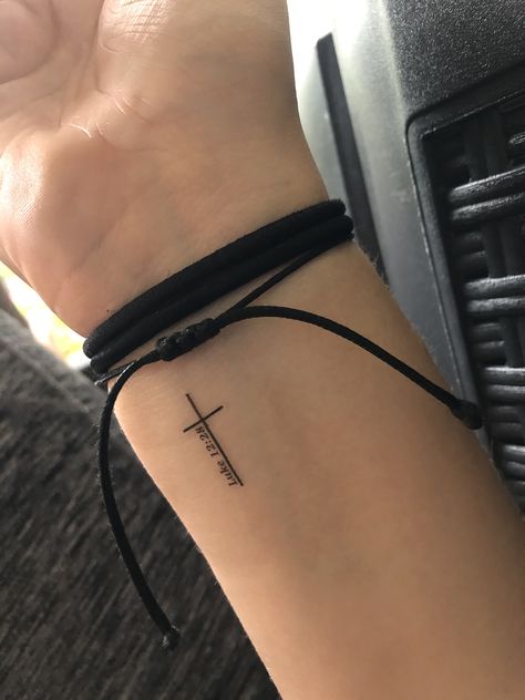 Christian Wrist Tattoos, Christian Tattoos Small, Tato Maori, Cross Tattoo On Wrist, Tato Salib, Small Cross Tattoos, Verse Tattoos, Tato Henna, Cross Tattoos For Women