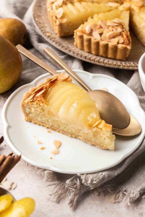 Poached Pear Tart, Pear Frangipane Tart, Plum Pie, Seasonal Baking, Pear Pie, Pear Dessert, Frangipane Tart, Pear Tart, Holiday Desserts Table