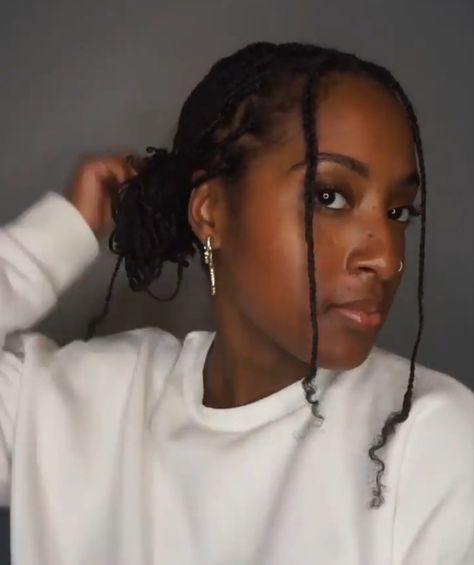 Mini Twist On Relaxed Hair, Mini Braids On Relaxed Hair, Mini Braids With Extensions, Mini Braids On Natural Hair, Types Of Hair Braids, Natural Hair Box Braids, Mini Braids, Nappy Hair, Protective Hairstyles For Natural Hair