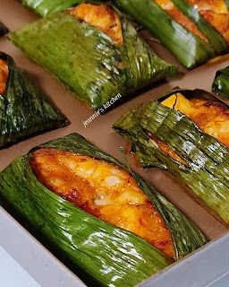 Peranakan Food, Otak Otak, Nyonya Food, Asian Fish Recipes, Malay Food, Malaysian Cuisine, Dried Chillies, Baked Carrots, Asian Kitchen