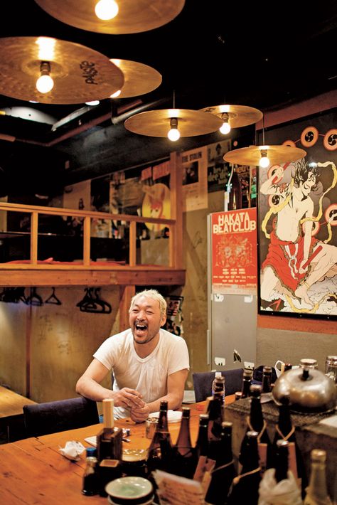 Izakaya Aesthetic, Japanese Restaurant Interior, Sake Bar, Ramen Bar, Japanese Bar, All About Japan, Design Japonais, Midnight Memories, Japanese Sushi