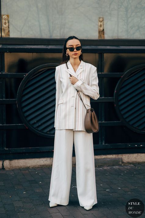 Beatrice Gutu, London Fashion Week Street Style, Reportage Photography, Sleeveless Outfit, Popsugar Fashion, London Street Style, Style Savvy, London Street, Autumn Street Style