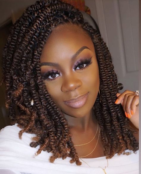 Twist Hairstyles Color, Twist Hairstyles For Black Women, Nubian Twists, Braid Hairstyles For Black Women, Twists Hairstyles, Beautiful Dawn, Senegalese Twist Hairstyles, Braids Wigs, Hairstyles Color