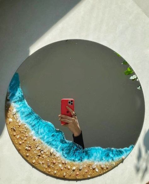 Resin Mirror Ideas, Epoxy Mirror, Disney Inspired Nursery, Resin Mirror, Seni Resin, Resin And Wood Diy, Diy Crafts Love, Moon Crafts, Diy Home Bar