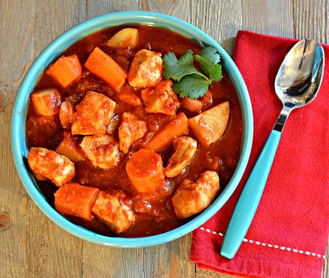 Chipotle Chicken Stew Carrot Stew, Stews Recipes, Winter Stews, Southwestern Chicken, Chicken Potato, Chipotle Peppers, Stew Chicken Recipe, Low Fat Cheese, Chipotle Chicken