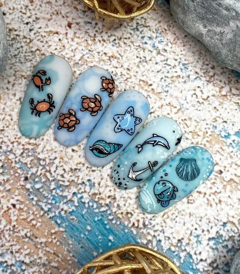 Nail Designs For August 2023, Cruise Nails Designs 2023, Sea Turtle Acrylic Nails, Sea Nails 2023, Sea Turtle Nail Art Design, Sea Animal Nails Designs, Ocean Nail Art Designs, Nails With Turtles, Cute Ocean Nails