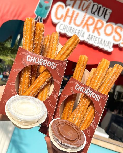 Nuestra presentación antojito 🤤🥨 también la podrás encontrar en la sede de Marbella Plaza. 👇🏼 Etiqueta a esa amiga con la que lo vas a compartir @ayquechurros #churros #antojo #churreriacali #churroscali Churros Packaging Ideas, Small Food Business Ideas, Bridgerton Party, Treat Business, Mural Kitchen, Food Business Ideas, Smash Burger, Small Meals, Lemonade Stand