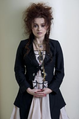 Helena Bonham Carter - I love her, she has slightly mad hair like me, I love her style Helena Carter, Helen Bonham, Marla Singer, Helena Bonham, Bonham Carter, Helena Bonham Carter, Looks Style, Tim Burton, Style Icon