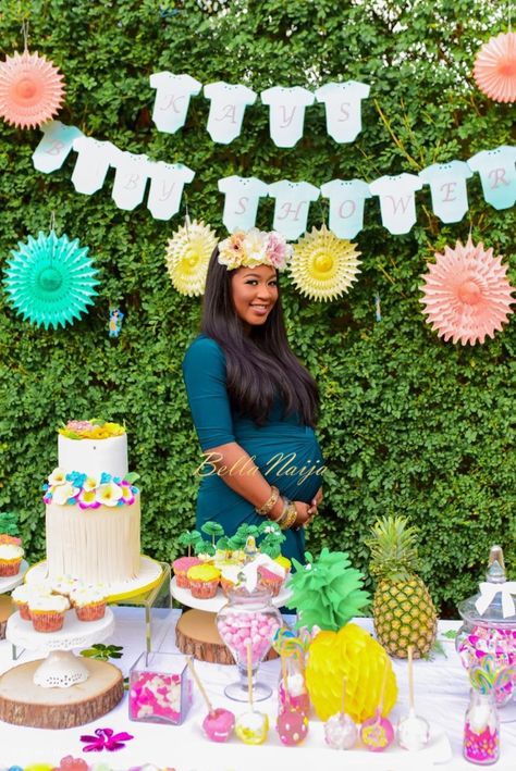 Hawaii Baby Shower Theme, Pool Party Baby Shower Ideas, Hawaiian Baby Shower Theme, Tropical Baby Shower Theme, Creative Baby Shower Themes, Lucky Bear, Hawaiian Baby Showers, Gender Reveal Baby Shower Themes, Star Baby Shower Theme