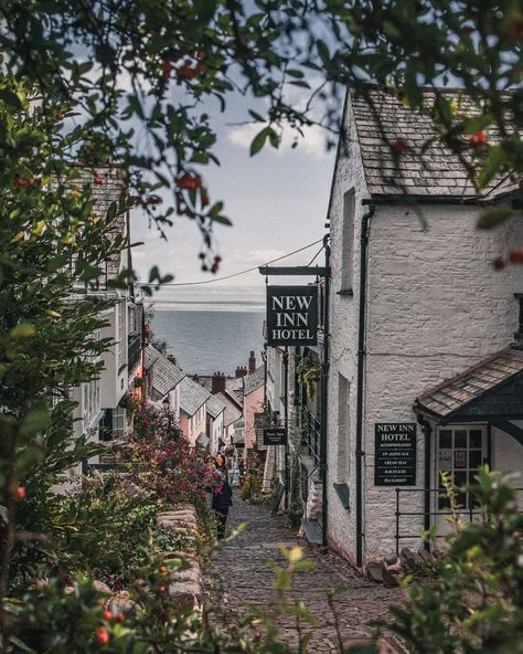 Fathomless Warlock, London Countryside, Urban Perspective, Shell Cottage, English Seaside, Witchy House, Heavenly Places, West England, Seaside Village