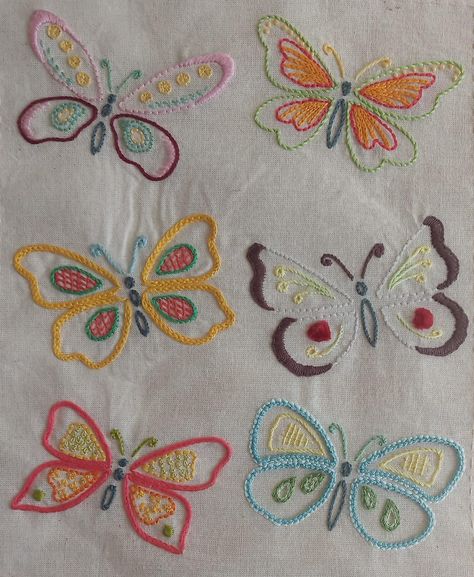 Embroidered Butterfly Simple, Butterfly Simple, Embroidery Designs For Kids, Art Knitting, Hand Embroidery Work, Fabric Paint Diy, Clothes Embroidery, Applique Top, Aqua Mint