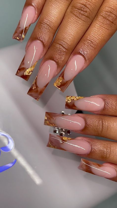 sonia.nailedit on Instagram: 😍😍😍 Art On Nails, Long Nails Design, Birthday Nails Designs, Nail Designs Acrylic, Luxury Nail Designs, Luxury Nails Classy, Acrylic Nail Designs Classy, Brown Acrylic Nails, Classy Nail Designs