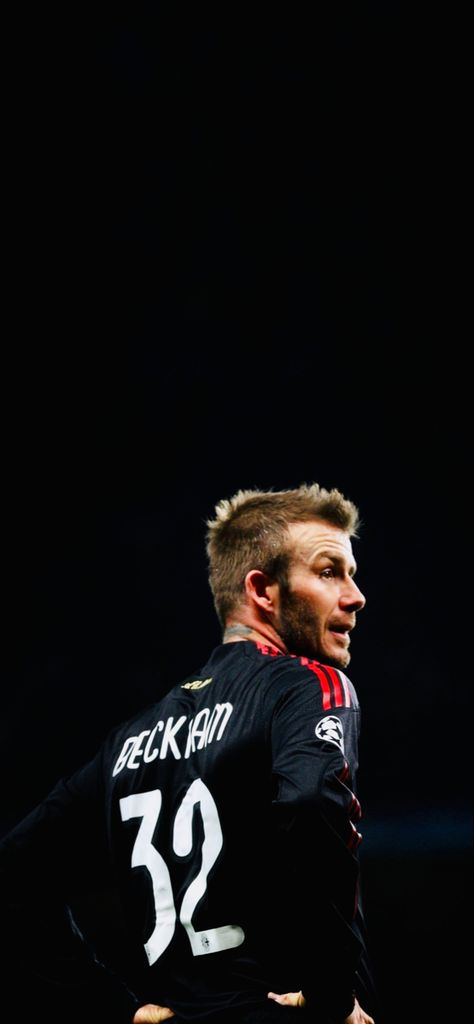 #beckham #england #milan David Beckham Ac Milan, David Beckham Psg, Footballer Wallpaper, Beckham Wallpaper, David Beckham Wallpaper, Milan Wallpaper, Soccer Player, Football Wallpaper, David Beckham