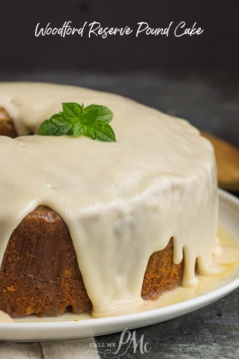 Woodford Reserve Pound Cake is a boozy twist on a Southern classic. #recipe #cake #bourbon #poundcake #homemade #fromscratch #poundcakepaula #Southern #dessert @WoodfordReserve Perfect Pound Cake Recipe, Peanut Butter Pound Cake, Bourbon Cake, Cake With Caramel, Woodford Reserve, Caramel Glaze, Boozy Desserts, Pound Cake Recipes, Cake Frosting