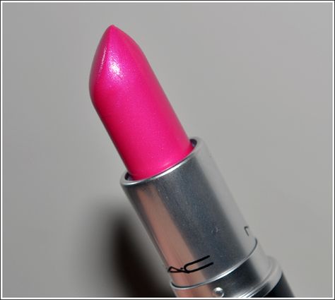 Orchid Lipstick, Lip Sticks, Lipstick Mac, Mac Lips, Lipstick Pink, Unicorn And Glitter, Cosmetic Shop, Mac Lipstick, Make Me Up