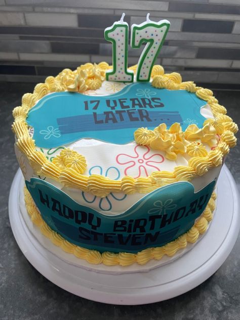 Fun birthday cake idea for teens 17 Year Birthday Cake, 17 Cake, Latest Birthday Cake, Bouquet Balloons, Sweet 16 Pictures, 17 Birthday Cake, Spongebob Cake, Teen Cakes, 17 Birthday