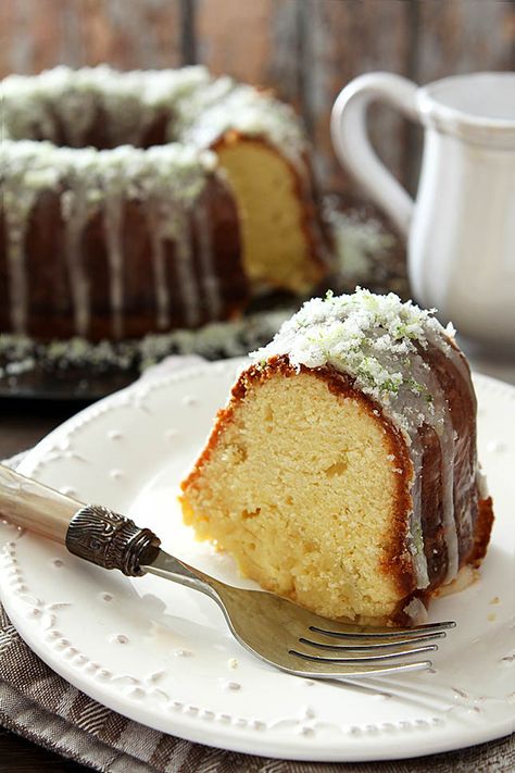 Margarita Pound Cake ~ topped with Margarita syrup, Tequila glaze, and salt/sugar/lime garnish | @creativculinary Margarita Bundt Cake, Tequila Cake, Margarita Cake, Boozy Cupcakes, Cake Recipes At Home, Cakes Frosting, Pound Cake Recipe, Glaze Recipe, Pound Cakes