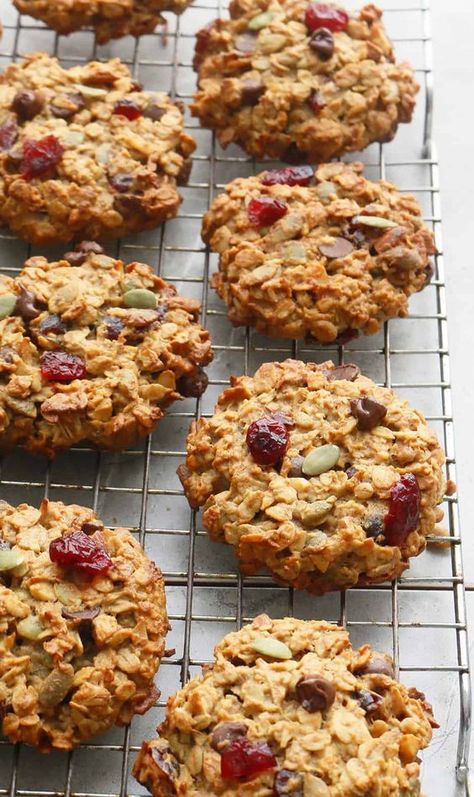 Breakfast Cookies (Healthiest Cookie Recipe) | KITCHEN @ HOSKINS Breakfast Oat Cookies, Breakfast Cookies For Kids, Homestead Food, Clean Eating Cookies, Breakfast Cookie, Healthy Oatmeal Breakfast, Oatmeal Breakfast Cookies, Cookie Pictures, Diet Cookies