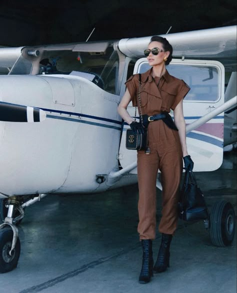 Aviation Outfit Women, Airshow Outfit Women, Pilot Outfit Women, Aviator Photoshoot, Plane Photoshoot, Airport Photoshoot, Aviator Outfit, Female Pilot, Fly Outfit