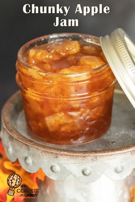 Chunky apple jam in a small glass canning jar with lid to the side. Apple Cinnamon Jam, Apple Canning, Infused Fruit, Apple Pie Jam, Recipe Inspirations, Ball Canning, Homemade Jams, Canning 101, Canning Ideas