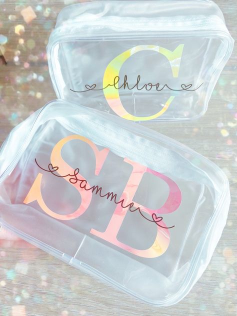 Lunch Box Cricut Ideas, Cricut Lunchbox Ideas, Bachelorette Hangover Kit, Cricut Projects Easy, Clear Gift Bags, Cricut Gifts, Personalized Pouch, Clear Cosmetic Bag, Personalized Cosmetic Bags