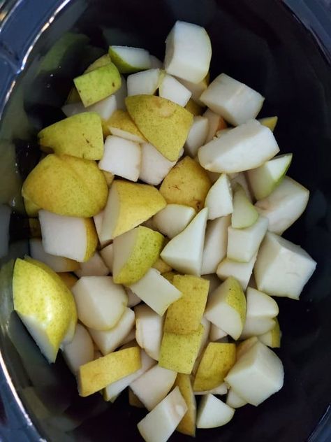 Crockpot Pear Sauce Recipe, Crockpot Pear Butter Canning, Pear Butter Recipe Canning Crock Pot, Pear Butter Recipe Crockpot Canning, Pear Bbq Sauce Recipe, Asian Pear Butter Recipe, Crock Pot Pear Butter Recipe, Pear Sauce Crockpot, Canning Pears Recipes Easy