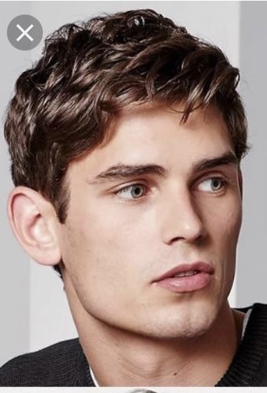 Young Mens Hairstyles, Teen Haircuts, Young Men Haircuts, Wavy Haircuts, Haircuts For Wavy Hair, Popular Haircuts, Corte De Cabelo Masculino