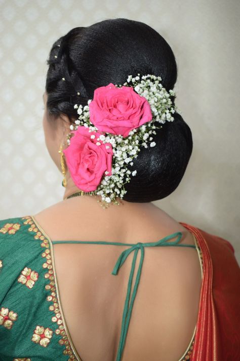 Nikkah Ideas, Saree Hairstyles, Thanksgiving Wallpaper, Long Silky Hair, Backless Blouse Designs, Indian Bridal Hairstyles, Dress Neck, Dress Neck Designs, Backless Blouse