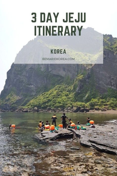 The best Jeju itinerary 3 days. All the must go places when staying 3 days in Jeju island. Including where to stay, what to eat and other Jeju travel tips. Jeju Itinerary, Korea Vacation, Jeju Island South Korea, Seoul Korea Travel, Seoul Travel, Korea Trip, South Korea Travel, Travel Destinations Asia, Jeju Island