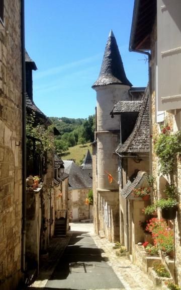 Village Aesthetic, French Village, Chateau France, Old Street, Beaux Villages, Limousin, Landscape Nature, Old Buildings, Toulouse