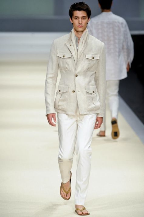 Summer 2012 from Canali Safari Suits For Men, Safari Jacket Outfit, Man Dress Design, Italian Mens Fashion, Stylish Men Wear, Dapper Outfit, Blazer Outfits Men, Moda Hippie, Wedding Outfit Men