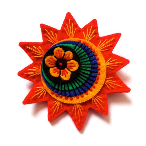 Felt Sun, Freeform Embroidery, Wool Appliqué, Bar Brooch, Felted Wool Crafts, Fabric Flower Brooch, Wool Embroidery, Felt Embroidery, Felt Jewelry