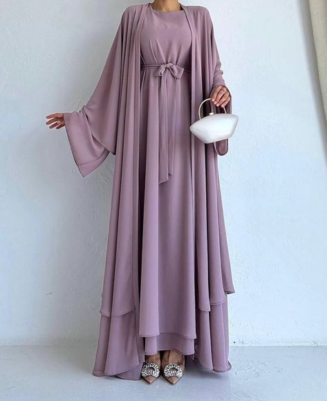 Two pieces muslim abayas in many colors Latest Abaya Designs, Latest Abaya, Popular Clothing Styles, Womens Trendy Dresses, Fashion Design Collection, Modest Dresses Casual, Mode Abaya, Modesty Fashion, Abaya Designs