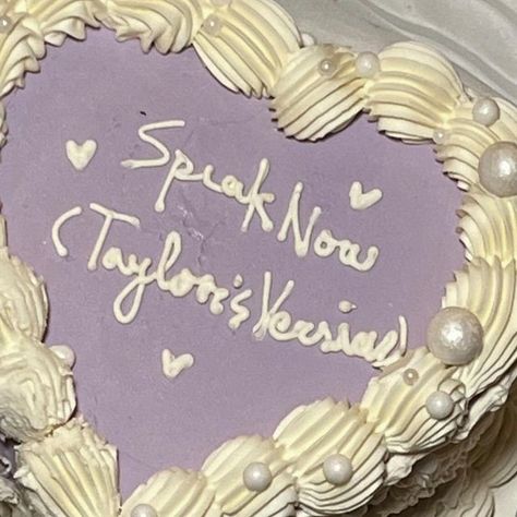 Michelle Dayacap | Style Inspo on Instagram: "purple party dreams 💜💫 inspired by Speak Now (Taylor’s Version) decor by @creativeenotes ensaymadas by @surely_sweets cake by @pinksugar_cakeroom . . . party ideas, party theme, birthday ideas, party decor #speaknowtaylorsversion #speaknowtv #speaknowtvparty #pinterestaesthetic #pinterestparty #swiftie #taylorswift #partyideas #partythemes #partystyling #partyinspo #birthdayinspo #partytheme #vancouverpartyplanner #vancouvereventplanner" Speak Now Party Decorations, Speak Now Birthday Cake, Speak Now Cake, Birthday Ig, Party Concept, Birthday Theme Ideas, Taylor Swift Birthday, 18th Bday, Purple Party