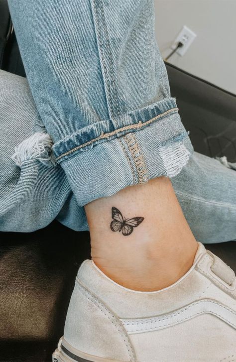 Butterfly Ankle Tattoos, Heart Tattoo Ankle, Ankle Tattoo Ideas, Borboleta Tattoo, Nails 2023 Pedicure, 2023 Pedicure, Unique Butterfly Tattoos, See Tattoo, Tiny Heart Tattoos