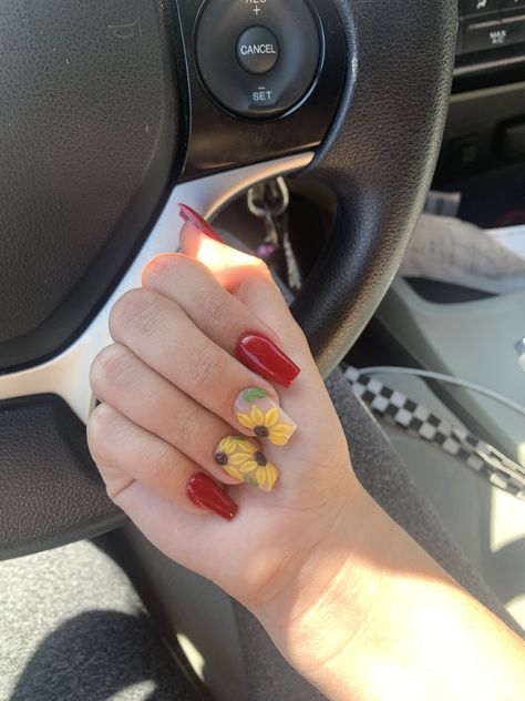 Red And Sunflower Nails, Red Nails With Sunflower Design, Square Sunflower Nails, Sunflower And Rose Nails, Red And Yellow Nails Acrylic, Red Sunflower Nails, Sunflower Nails Acrylic, Sunflower Acrylic Nails, Cute Sunflower Nails