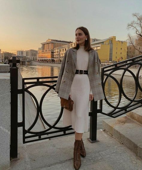 Fall Dress Ideas, Outfit With Blazer, Blazer Belt, Cute Fall Dress, Ankle Boots Fall, Dress With Blazer, How To Look Expensive, Winter Wardrobe Essentials, Cozy Fall Outfits