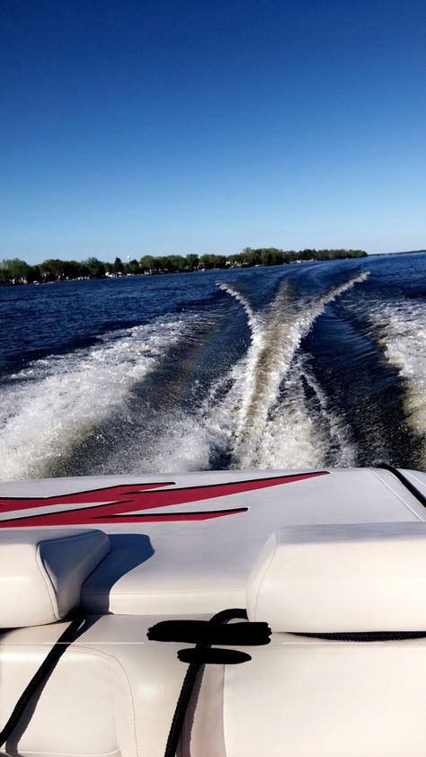 Boat Wake, Sarah Adams, Boat Pics, Speed Boat, Speed Boats, Boating, In Summer, Real Photos, Nashville