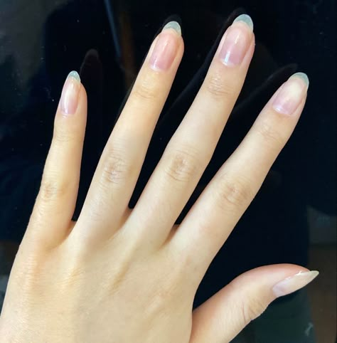 natural long almond nails / fingers hand Long Pretty Fingers, Nice Natural Nails Aesthetic, Pretty Long Natural Nails, Long Finger Nails Natural, Natural Long Nails Almond, Long Pretty Nails Natural, Nail Claim Natural, Long Nail Beds Aesthetic, Feminine Hands Long Fingers