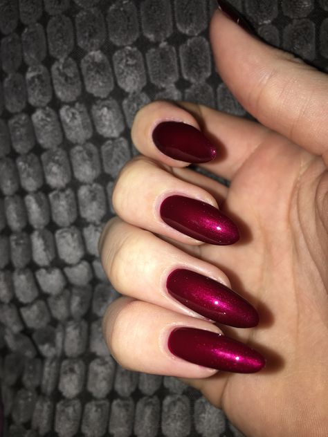 Magenta Nails Aesthetic, Nails With Different Colors On Each Hand, Magenta Acrylic Nails, Magenta Nails Acrylic, Dark Magenta Nails, Magenta Chrome Nails, Red Purple Nails, Purple Red Nails, Magenta Nail Art