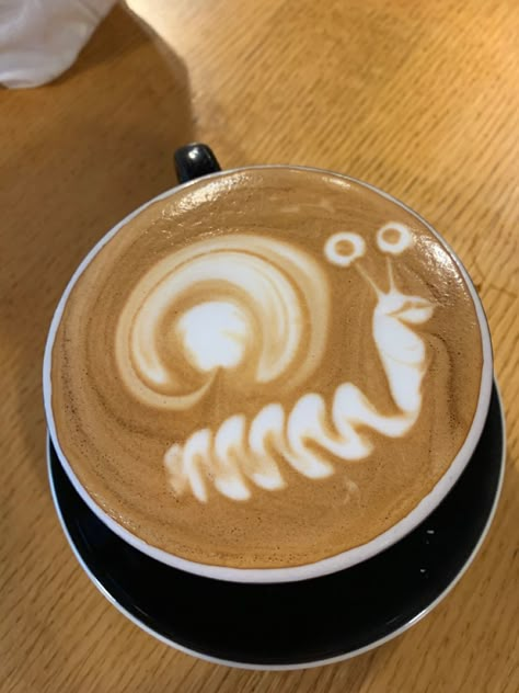 Foam Art Coffee, Easy Latte Art, Arte Del Cappuccino, Latte Wallpaper, Chocolate Mocha Coffee, Coffee Barista Art, Cappuccino Art, Opening A Coffee Shop, Coffee Latte Art