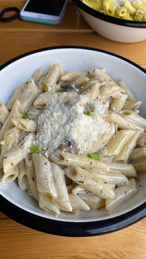 Penne Alfredo Pasta, Penne Alfredo, Pinterest Challenge, Alfredo Recipe, Alfredo Pasta, Food Therapy, Penne Pasta, Food Recepie, Alfredo